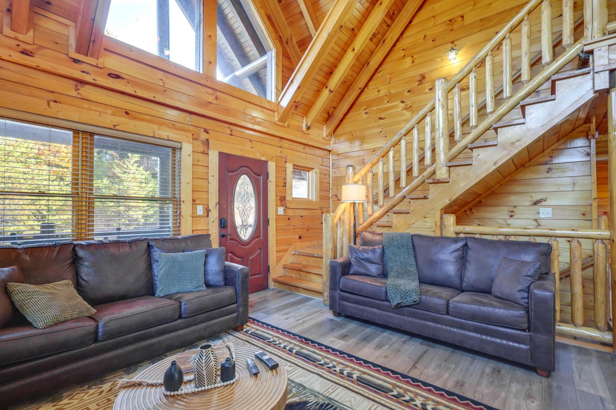 Pigeon Forge Cabin Rental With Decks And Hot Tub! Экстерьер фото