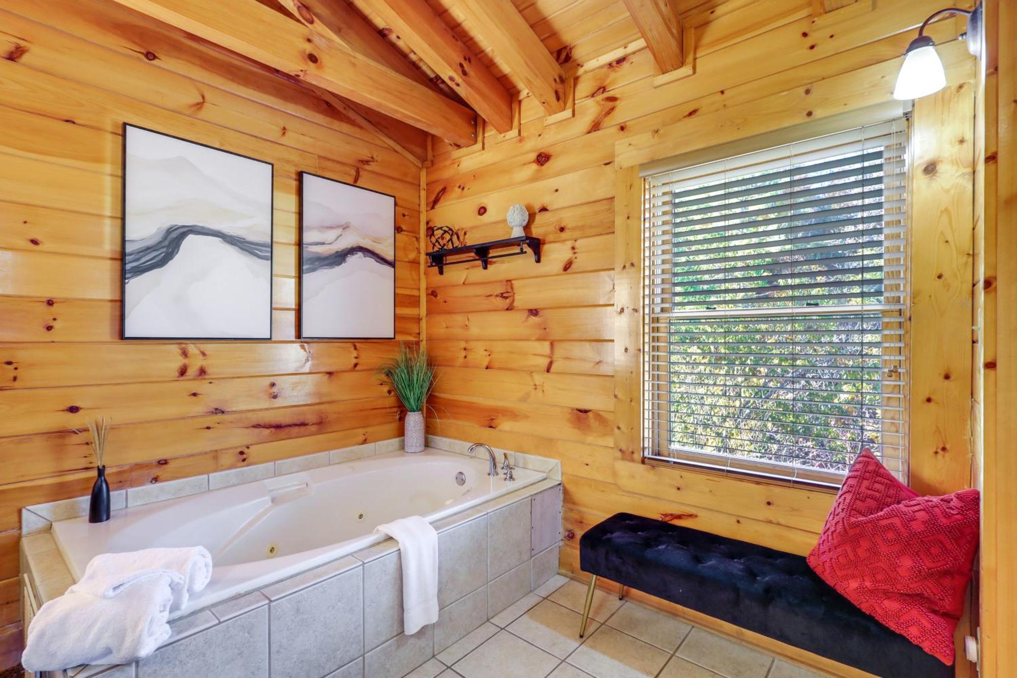 Pigeon Forge Cabin Rental With Decks And Hot Tub! Экстерьер фото