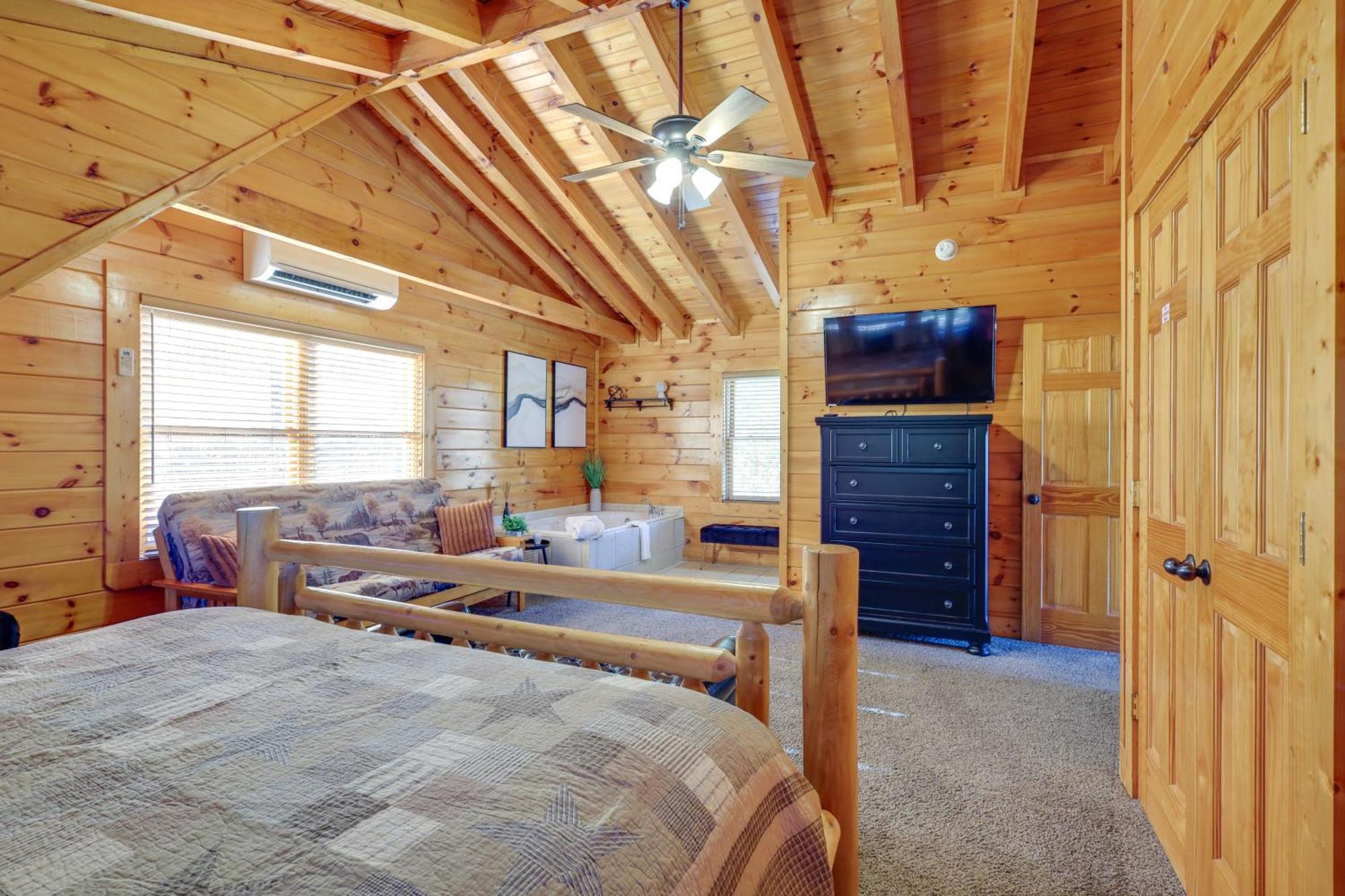 Pigeon Forge Cabin Rental With Decks And Hot Tub! Экстерьер фото